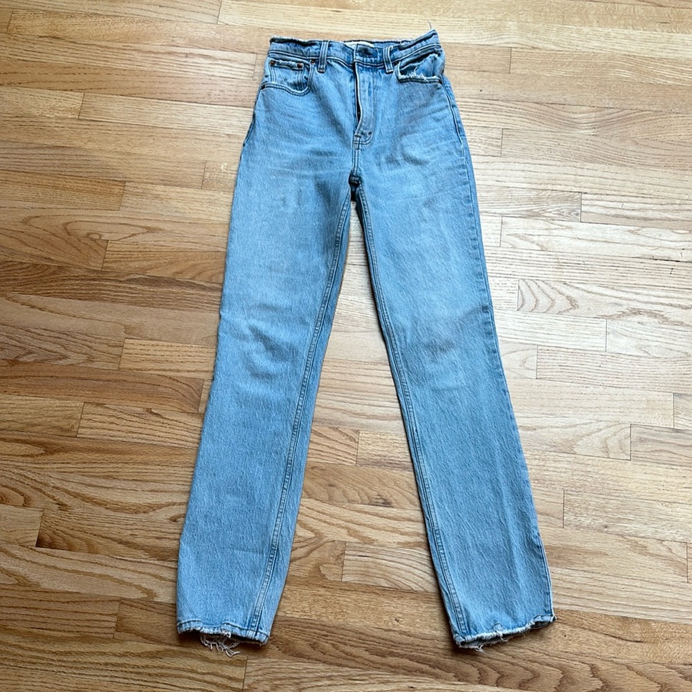 Abercrombie Ultra High Rise Straight Jean
